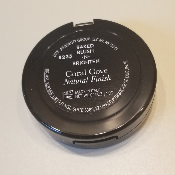 🦋 Laura Geller Baked Blush-N-Brighten Marbleized Blush (In Coral Cove) - Picture 6 of 12